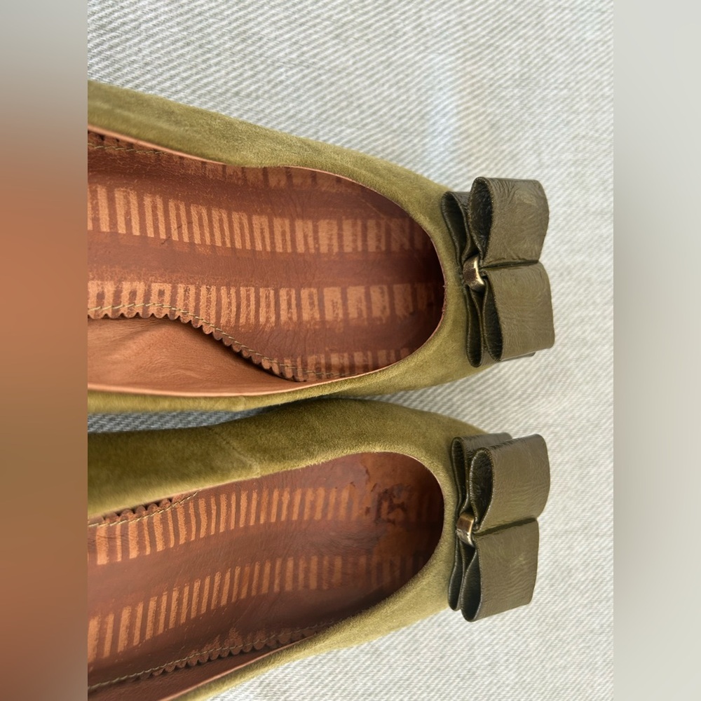 Miss Albright Anthropologie Green Suede Leather Bow Platform Heels Shoes Sz 10 - Picture 7 of 8